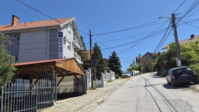 “decak-u-hostelu-poceo-da-doziva-mamu”-komsije-iz-ulice-kojom-je-nestalo-dete-samo-tumaralo-nocu-otkrili-detalje-drame:-“to-ni-u-filmovima-nismo-videli”