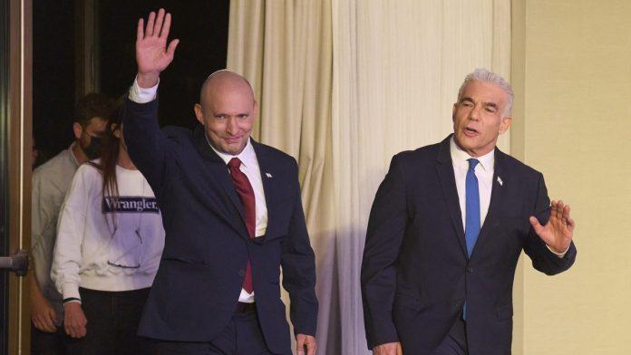 formiran-front-protiv-netanjahua-pala-odluka-o-savezu-bivsih-premijera-uoci-kljucnih-izbora-u-izraelu:-“era-podela-je-zavrsena”