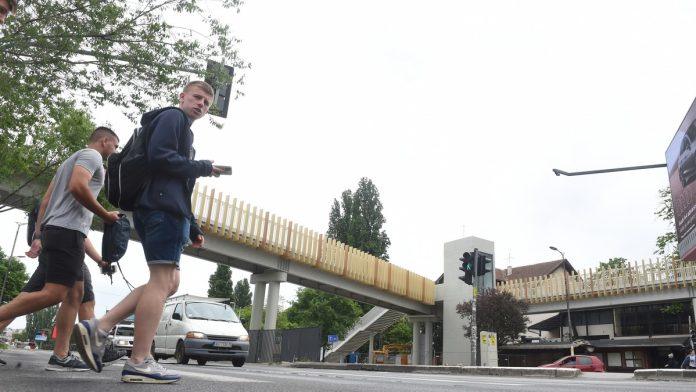 miodrag-se-motorom-zakucao-u-metalnu-ogradu-mosta,-preleteo-preko-i-pao-na-pesacku-stazu-ispod!-jezivi-detalji-pogibije-motocikliste-kod-ade-ciganlije