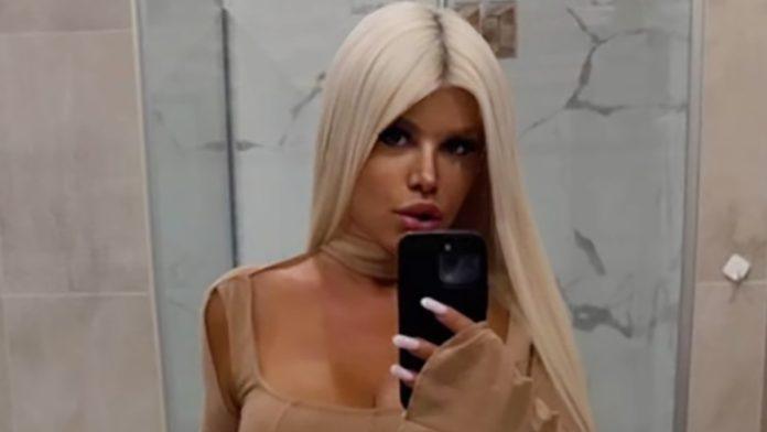 (foto)-dara-bubamara-raskopcala-farmerke,-pokazala-nikad-uzi-struk-nakon-skandala-usijala-mreze:-podelila-sliku-iz-kupatila