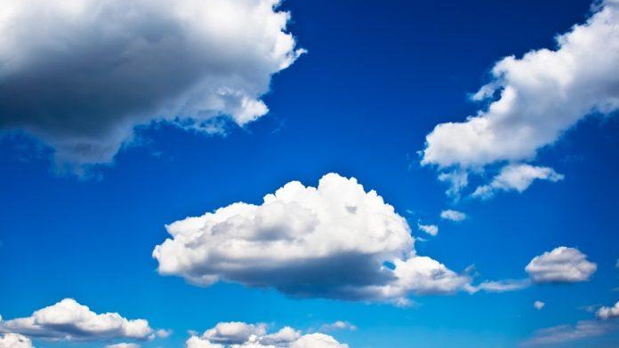 mislili-ste-da-su-oblaci-laki-kao-pero?-razmislite-ponovo-nakon-sto-vidite-koliko-su-zapravo-teski