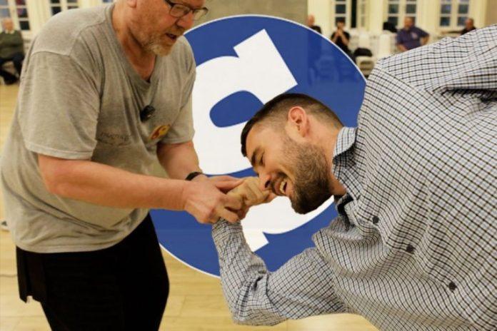 brus-lijev-ucenik-“prebio”-novinara-sportissima:-pogledajte-kako-je-nas-ognjen-zavrsio-na-podu!-(video)