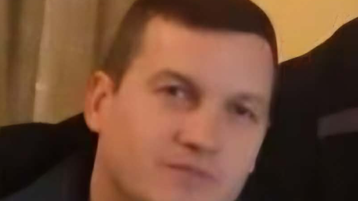 nestao-marko-iz-kraljeva-usao-na-kim-i-od-tada-mu-se-gubi-svaki-trag:-“nije-imao-ni-prtljag,-ni-telefon!”