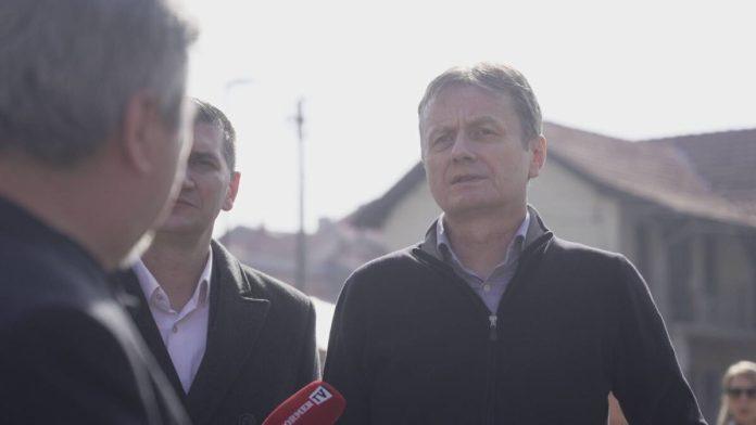 sns-okuplja-ljude-na-vidovdan,-bice-to-najveci-skup-ikada-glisic-potvrdio:-trajace-tri-dana,-ocekujemo-100.000-ljudi