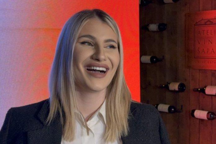 detalji-kompromitujuceg-sadrzaja-iz-telefona-obelodanjeni:-dari-bubamari-saopstena-poruka-nakon-skandala:-jezivo-je…-(video)