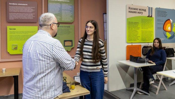 nasa-iskra-na-putu-do-zvezda:-ucenica-matematicke-gimnazije-u-timu-koji-ce-praviti-satelit-za-istrazivanje-meseca