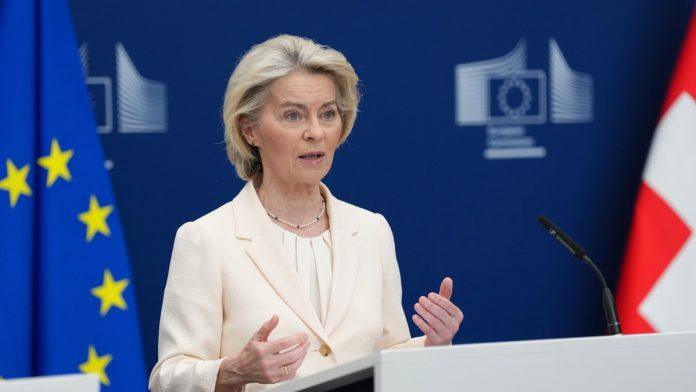 fon-der-lajen-okuplja-tehnoloske-lidere-u-briselu-zbog-pada-evropske-konkurentnosti