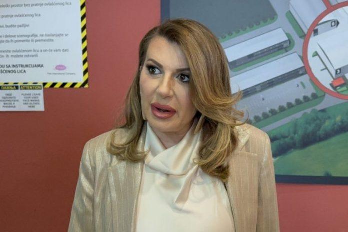 viki-miljkovic-priznala-sve-o-susretu-sa-miljanom-kulic-na-groblju!-(video)