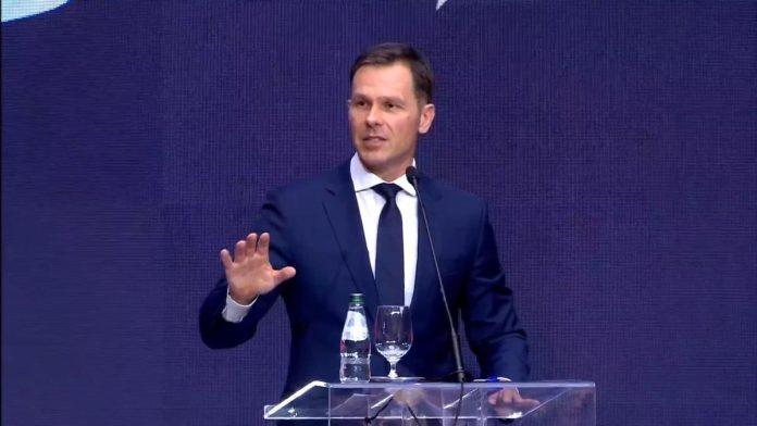 “dilas-i-njegov-dak-nikezic-ne-mogu-pricati-o-postenju!”-mali-bez-dlake-na-jeziku:-ostavili-ste-srbiju-na-ivici-bankrota,-a-sada-drzite-lekcije!