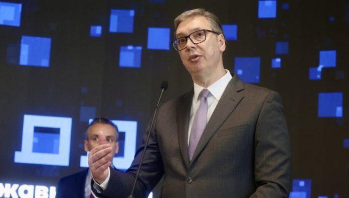 vucic-odgovorio-na-prozivke-opozicije:-kragujevcani-dobro-znaju-ko-pravi-rezultate,-a-ko-samo-halabuku