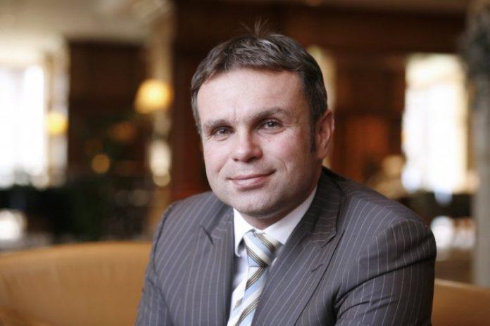 tezak-skandal-u-hrvatskoj:-uhapsen-bivsi-predsednik-zbog-malverzacija-sa-30000.000-evra