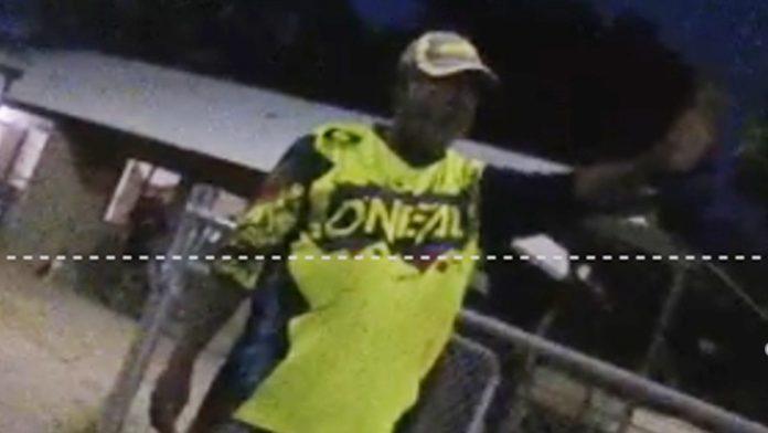 (video)-besna-gomila-pretukla-ubicu-devojcice-(5)-uzeli-pravdu-u-svoje-ruke,-palili-vatru,-potukli-se-s-policijom