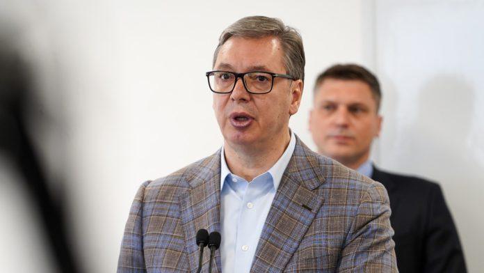 vucic:-do-vidovdana-odluka-da-li-radimo-most-kod-vince-ili-brzu-saobracajnicu-do-vrsca