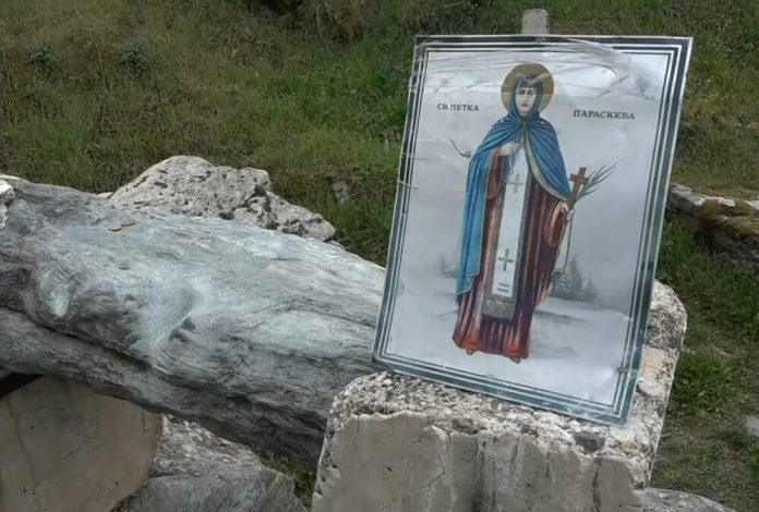 da-li-ste-culi-za-“niski-ostrog”?-svestenik-je-minirao-pecinu-jer-su-ljudi-vise-dolazili-tamo-nego-u-crkvu!-usledile-su-tragedije…