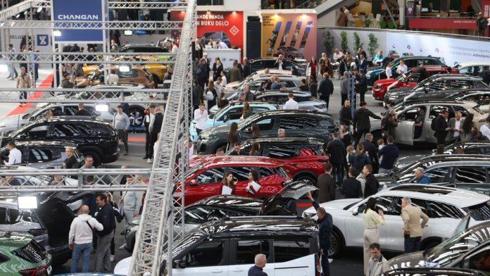 ove-automobile-srbi-najvise-kupuju!-zabelezen-rast-prodaje-novih-vozila:-jedan-brend-dominira