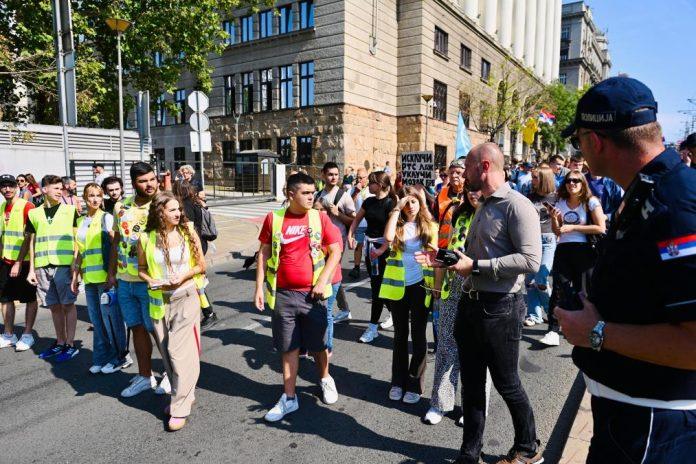 “masinerija-za-proizvodnju-izgovora”-blokaderi-na-papiru-traze-izbore,-a-kada-dode-do-stvarnog-razgovora-o-izbornim-uslovima-i-terminima-–-njih-nigde-nema