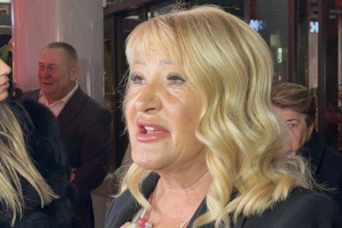 “moji-vrsnjaci-mi-mirisu-na-smrt!”-goca-lazarevic-o-bolnoj-proslosti-i-ljubavima-koje-su-je-slomile:-jeli-smo-samo-pastetu-i-margarin,-odatle-mi-gastritis!-(foto)