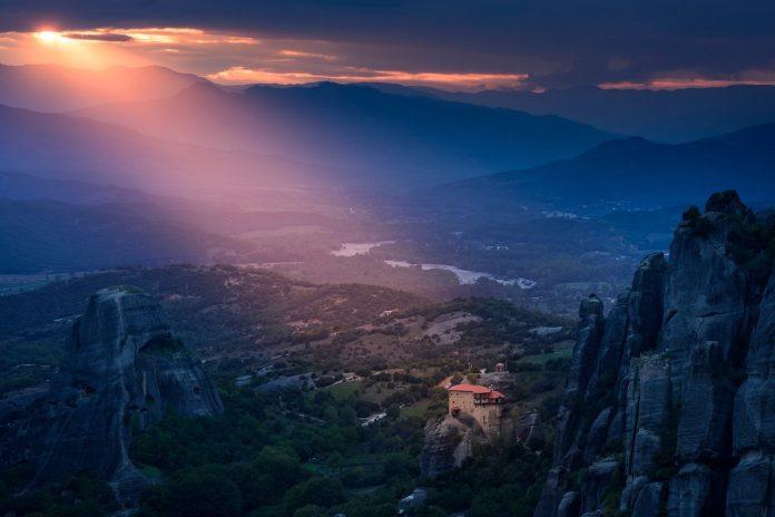 lepsi-zalazak-sunca-necete-videti!-meteora-su-manastiri-izmedu-neba-i-zemlje-koji-oduzimaju-dah