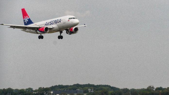 poleteo-prvi-avion-er-srbije-za-baku:-uspostavljena-direktna-avio-linija-izmedu-srbije-i-azerbejdzana