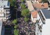 Veličanstveno: Više od 3 hiljade ljudi dočekalo Vučića ispred Centra za dualno obrazovanje u Pančevu! (Foto/Video) velicanstveno:-vise-od-3-hiljade-ljudi-docekalo-vucica-ispred-centra-za-dualno-obrazovanje-u-pancevu!-(foto/video)