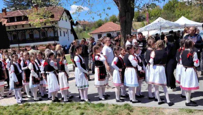 svetom-nikolaju-dostojan-dom:-velika-duhovna-svetkovina-u-manastiru-lelic-kod-valjeva-(foto)