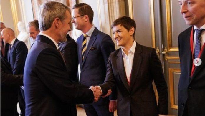 “velika-cast-za-srbiju”-brnabiceva-gosca-kralja-danske-frederika-desetog:-hvala-vam-na-srdacnom-gostoprimstvu-i-divnom-prijemu