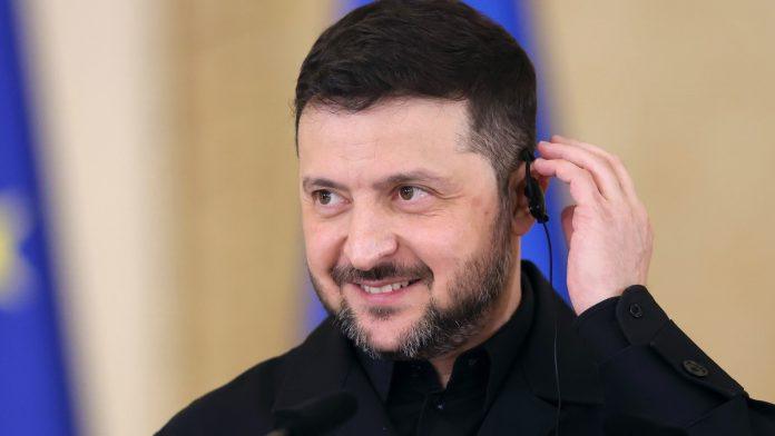 “spremni-smo-za-nove-pregovore”-zelenski-zahvalio-britaniji-na-obuci-ukrajinskih-vojnika:-starmer-uzvratio-i-otkrio-nove-planove