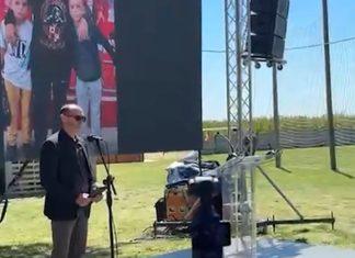 “KAKO ĆE TEK BITI KADA MOJA DUŠA NA NEBO KROČI?” Anđelko Aćimović, otac Angeline stradale u “Ribnikaru” napisao PESMU posvećenu žrtvama ubijenim u MASAKRIMA (VIDEO) “kako-ce-tek-biti-kada-moja-dusa-na-nebo-kroci?”-andelko-acimovic,-otac-angeline-stradale-u-“ribnikaru”-napisao-pesmu-posvecenu-zrtvama-ubijenim-u-masakrima-(video)