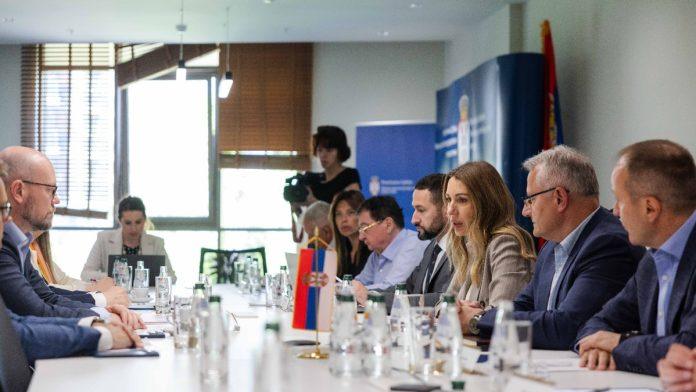 pre-podne-amerikanci,-popodne-rusi!-dedovic-handanovic-sa-generalnim-direktorom-nis-a:-drzava-zeli-da-otkupi-vetropark-“plandiste”