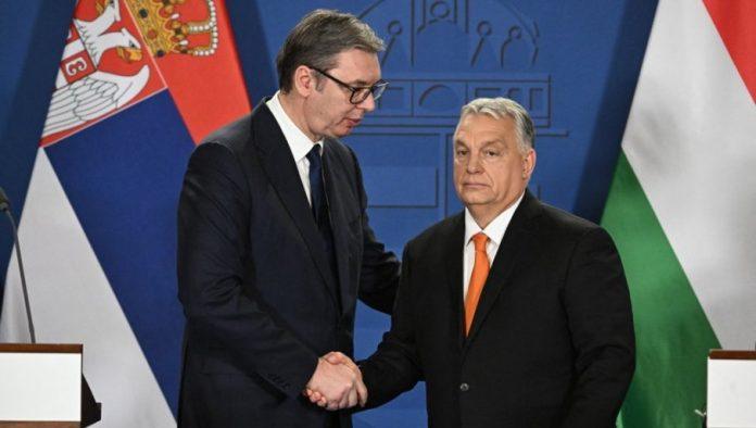 vucic-o-orbanu:-sve-je-bilo-kao-5.-oktobra,-neki-njegovi-su-preko-noci-pretrcali-u-tisu