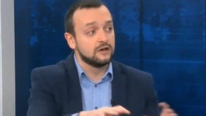 “glasaci-blokadera-su-maloumni”:-opozicioni-analiticar-otkrio-sta-studenti-u-blokadi-zaista-misle-o-svojim-glasacima