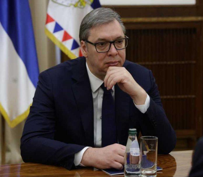 vucic-izjavio-saucesce-zbog-smrti-cvetkovica:-i-danas-se-secam-svih-njegovih-saveta,-pamtim-susrete-i-sastanke,-beskrajno-zahvalan-za-znanje-koje-mi-je-preneo