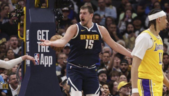 nikola-jokic-gleda-i-ne-veruje!-do-juce-ga-je-hranio,-a-sada-je-on-odlucio-da-ga-“ujede-za-srce”