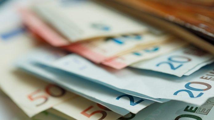 francuski-trgovinski-deficit-u-martu-povecan-na-6,9-milijardi-evra