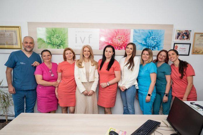 skolsko-odeljenje-novih-zivota-svake-godine:-fondacija-mozzart-donirala-opremu-odseku-za-biomedicinsku-potpomognutu-oplodnju-ob-valjevo
