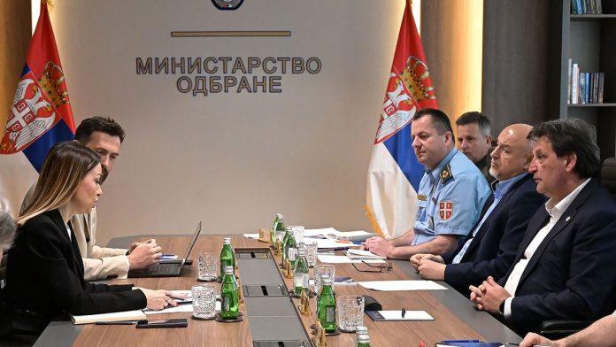 mesarovic-i-gasic-razgovarali-o-unapredenju-saradnje-dva-ministarstva-(foto)