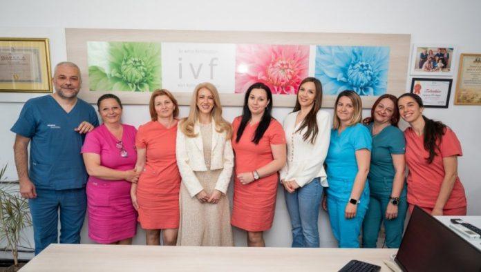 skolsko-odeljenje-novih-zivota-svake-godine:-fondacija-“mozzart”-donirala-opremu-odseku-za-biomedicinsku-potpomognutu-oplodnju-ob-valjevo