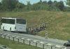 DRAMA NA AUTO-PUTU! Autobus pun dece ostao u kvaru kod isključenja za Bešku: Upućen hitan apel vozačima drama-na-auto-putu!-autobus-pun-dece-ostao-u-kvaru-kod-iskljucenja-za-besku:-upucen-hitan-apel-vozacima
