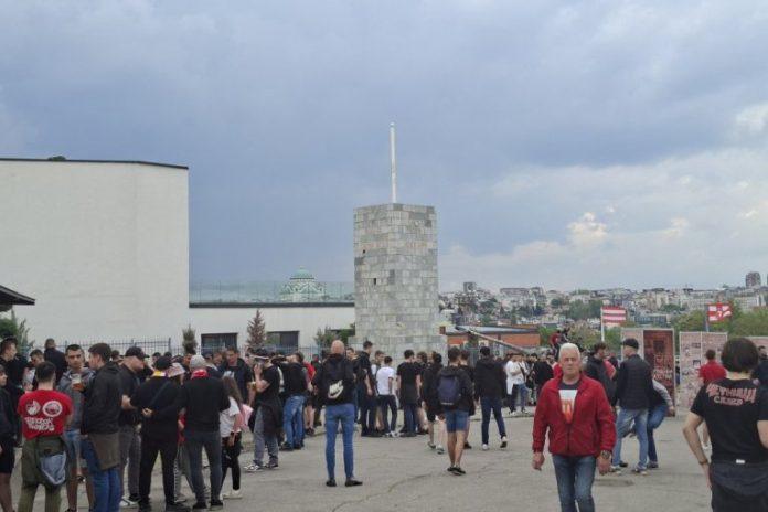 specijalan-dan-za-delije:-navijaci-olimpijakosa-stigli-na-marakanu-(foto)