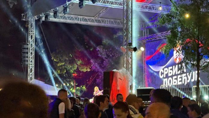 zurka-u-pionirskom-parku:-velicanstvena-atmosfera-i-jasna-poruka-“srbija-pobeduje”-(foto/video)