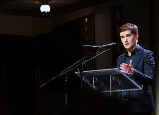 VAŽNA PORUKA ANE BRNABIĆ: Mir je jedina bitka koju vredi voditi, Srbija jedino to i namerava da čini! vazna-poruka-ane-brnabic:-mir-je-jedina-bitka-koju-vredi-voditi,-srbija-jedino-to-i-namerava-da-cini!