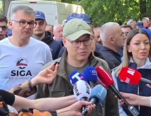 vucevic-na-fruskoj-gori-u-akciji-ciscenja:-ako-hocemo-promene,-menjajmo-sebe vucevic-na-fruskoj-gori-u-akciji-ciscenja:-ako-hocemo-promene,-menjajmo-sebe