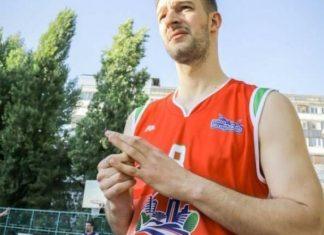 PRIZOR KOJI SLAMA SRCE: Navijači AEK na poseban način odali poštu Stevanu Jelovcu (FOTO) prizor-koji-slama-srce:-navijaci-aek-na-poseban-nacin-odali-postu-stevanu-jelovcu-(foto)