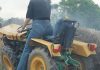 Novinarka slupala traktor tokom snimanja emisije sa Urošem Tripkovićem! /VIDEO/ novinarka-slupala-traktor-tokom-snimanja-emisije-sa-urosem-tripkovicem!-/video/