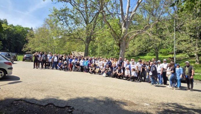 omladina-sns-beograd-cistila-kosutnjak:-“odgovorna-politika-ogleda-se-i-u-konkretnim-delima-na-terenu”-(foto)
