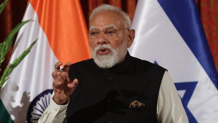 “moramo-da-stedimo-rezerve”-modi-pozvao-gradane-i-kompanije-da-uvedu-rad-od-kuce-i-smanje-potrosnju-goriva