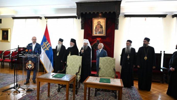 potpisan-vazan-ugovor:-kompanija-nis-poklanja-spc-zemljiste-manastira-vojlovica-u-pancevu
