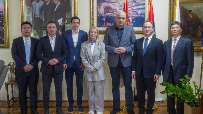 kineski-ambasador-posetio-palic:-odrzao-predavanje-na-akademiji-mladih-lidera