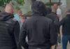 HOROR U LAZAREVCU! Blokader satarom nasrnuo na građane koji podržavaju SNS (VIDEO) horor-u-lazarevcu!-blokader-satarom-nasrnuo-na-gradane-koji-podrzavaju-sns-(video)