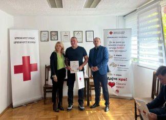 PRIZNANJA ZA 40 PUTA DATU KRV Obeležili Nacionalni dan dobrovoljnih davalaca krvi (FOTO) priznanja-za-40-puta-datu-krv-obelezili-nacionalni-dan-dobrovoljnih-davalaca-krvi-(foto)